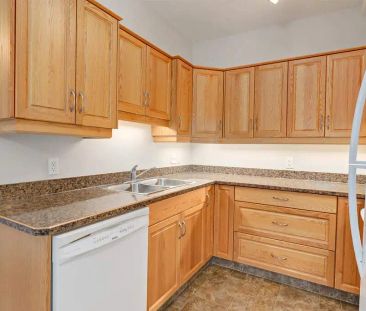 - 2 Bedroom at Katherine Manor - Photo 6
