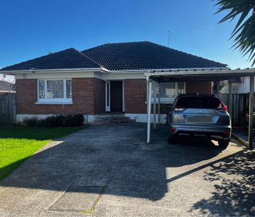 Sunny 3-Bedroom Home in Papatoetoe Available Now - Photo 6