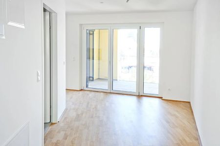 Ideal geschnittene 2-Zimmer-Wohnung mit Außenfläche - ZENTRALE LAGE MIT FUßBODENKÜHLUNG - Foto 3