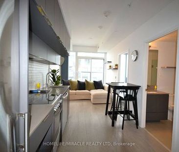 Dundas St/Jarvis-Modern Furnished 1Bdrm+Den 1Bath 1Locker - Photo 2