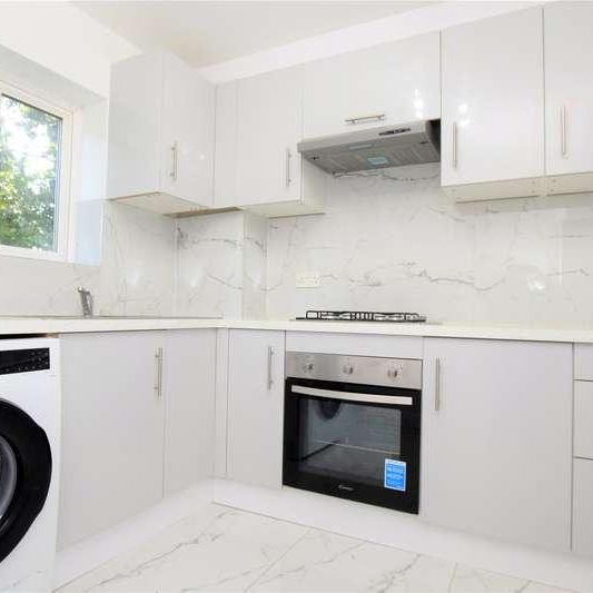 Gore Court, Fryent Way, London, NW9 - Photo 1