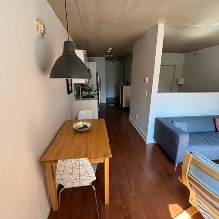 Bachelor très propre - 1380$ tout inclus - centre-ville - libre tout de suite - Photo 3