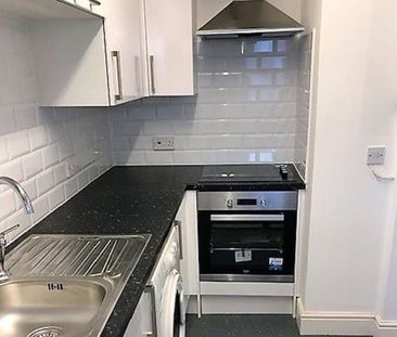 Room 5, Flat 2, 33 Mill Road, Cambridge - Photo 6