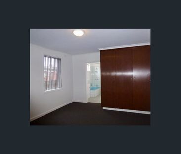 Location, location, location! - Photo 2