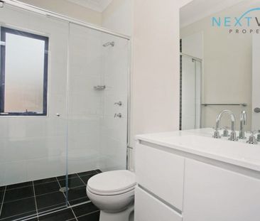 4/3 Torpey Place, Hamilton NSW 2303 - Townhouse For Rent | Domain - Photo 6