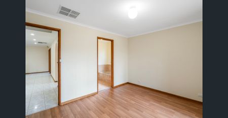 Spacious Family Living with Large Outdoor Undercover Area - Photo 4