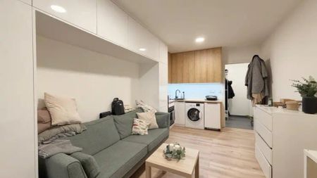 Pronájem, P-10, Strašnice, 1+KK, 35 m - Photo 2