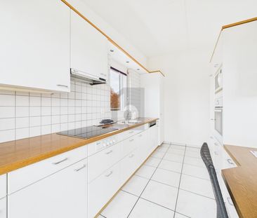 GROSSZÜGIG MIT TERRASSE UND WEITSICHT - Photo 4