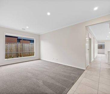 LOW MAINTENANCE FAMILY HOME - Photo 1