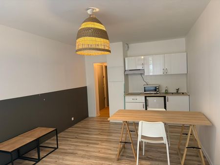 Location Appartement 2 pièces 40m² BORDEAUX 33800 - Photo 4