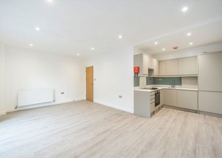 Wimbledon Hill Road, SW19 7PA, London - Photo 2