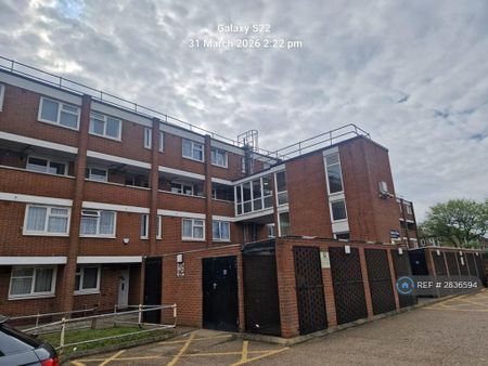 2 bedroom maisonette to rent - Photo 4