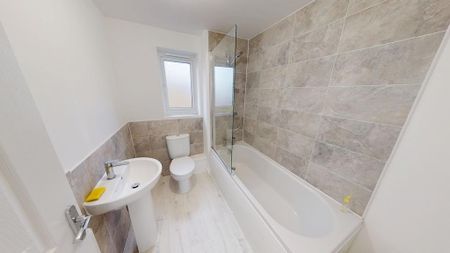 2 bedroom semi-detached house to rent - Photo 5