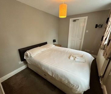 1 bedroom in a house share to rent - Photo 4