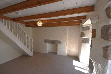 2 bedroom cottage to rent - Photo 2