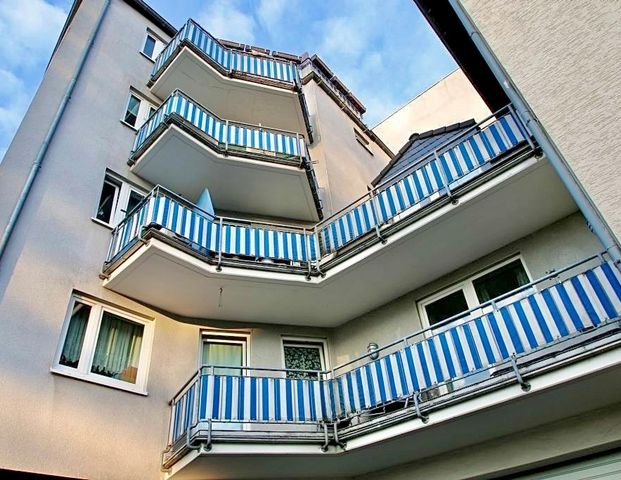 Zwei-Raumwohnung mit großem Balkon - Foto 1