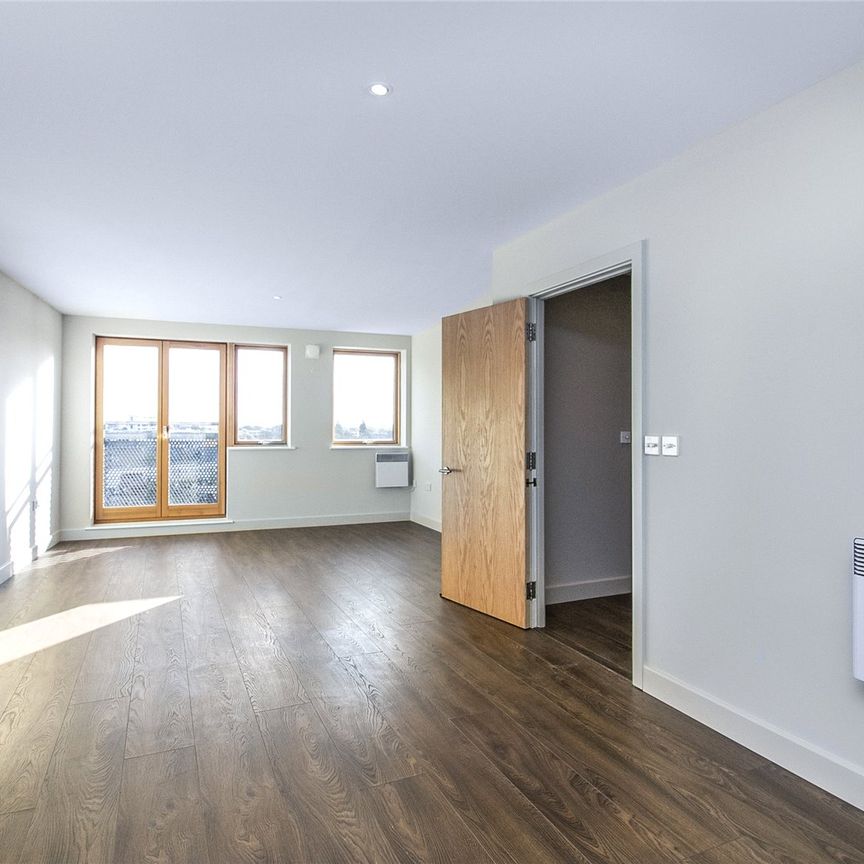 Meath Crescent, Bethnal Green, London, E2 0QA - Photo 1