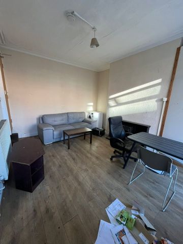Room in a Shared House, Royal Park Grove, LS6 - Photo 3