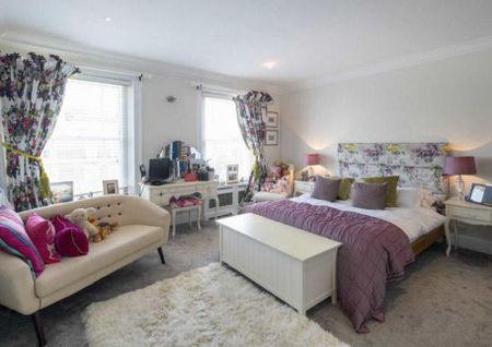 4 bedroom terraced house to rent - Photo 3