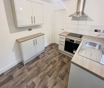 Wood Road, PONTYPRIDD - Photo 6