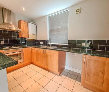 2 bedroom terraced house to rent - Photo 4