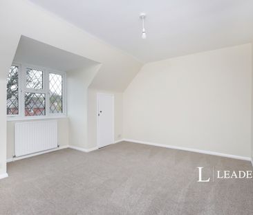 3 bedroom house to rent The Grove, Ratton, Eastbourne, East Sussex,... - Photo 4