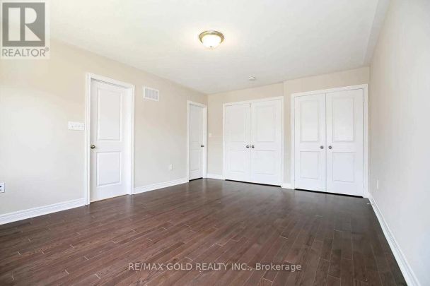 53 FINEGAN CIRCLE - Photo 1