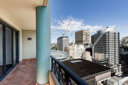 LUXURIOUS ONE BEDROOM APARTMENT IN THE HEART OF THE CBD | Unfurnished - Photo 5