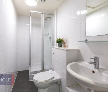 1 bedroom penthouse to rent - Photo 4