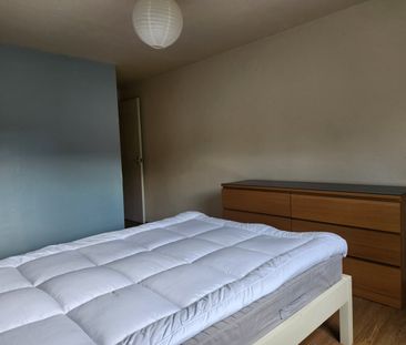 2 Bed Flat, Hamburgh Place, EH6 - Photo 3