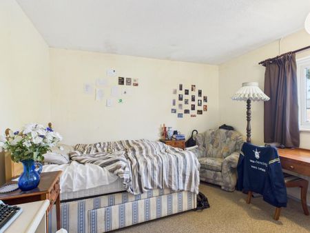 3 bedroom flat to rent - Photo 5