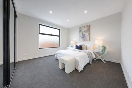 2A Schulz St, Bentleigh East VIC 3165 - Townhouse For Rent | Domain - Photo 5
