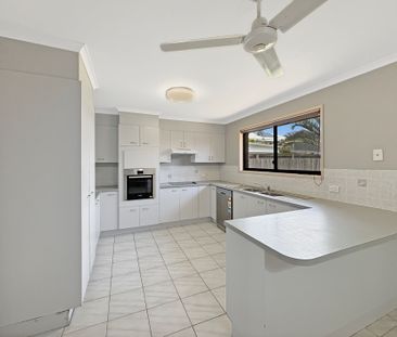 Fresh, Updated Beachside Living in Bokarina! - Photo 5