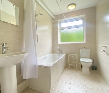 Ryecroft Glen Road, Dore, Sheffield - Photo 4