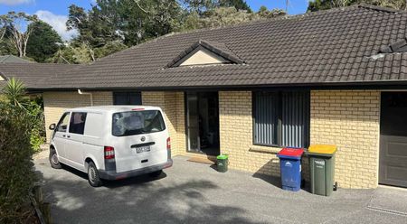 4 bedroom 2 bathroom brick and tile home available now!!! - Photo 5