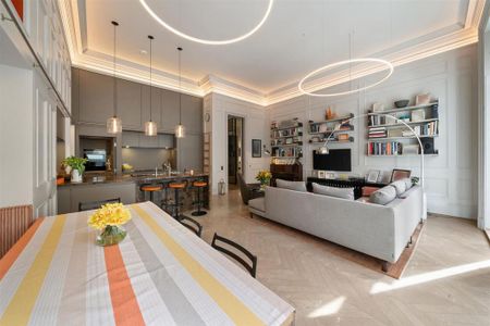 4 bedroom apartment to rent - Photo 4