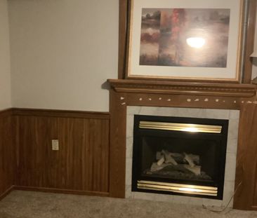 For Lease - 11 Rosenfeld Drive, Barrie, Ontario - Photo 1