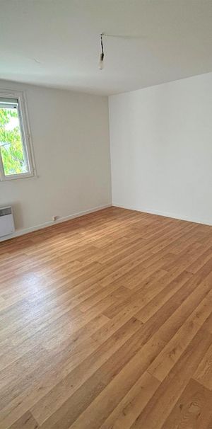 Location Appartement 1 pièce 30m² CHOLET 49300 - Photo 1