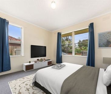 THREE BEDROOM HOME CLOSE TO CORIO VILLAGE - Photo 4