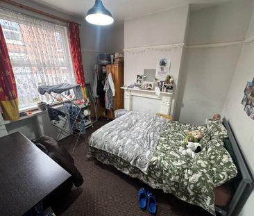 3 bedroom detached house to rent - Photo 2