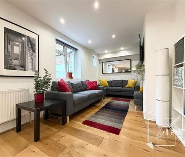 1 bedroom in a house share to rent - Photo 2