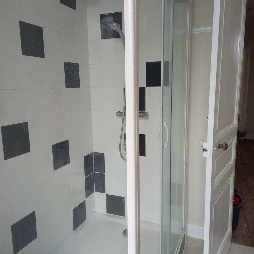 Location Maison 4 pièces 102m² ANGOULEME 16000 - Photo 1