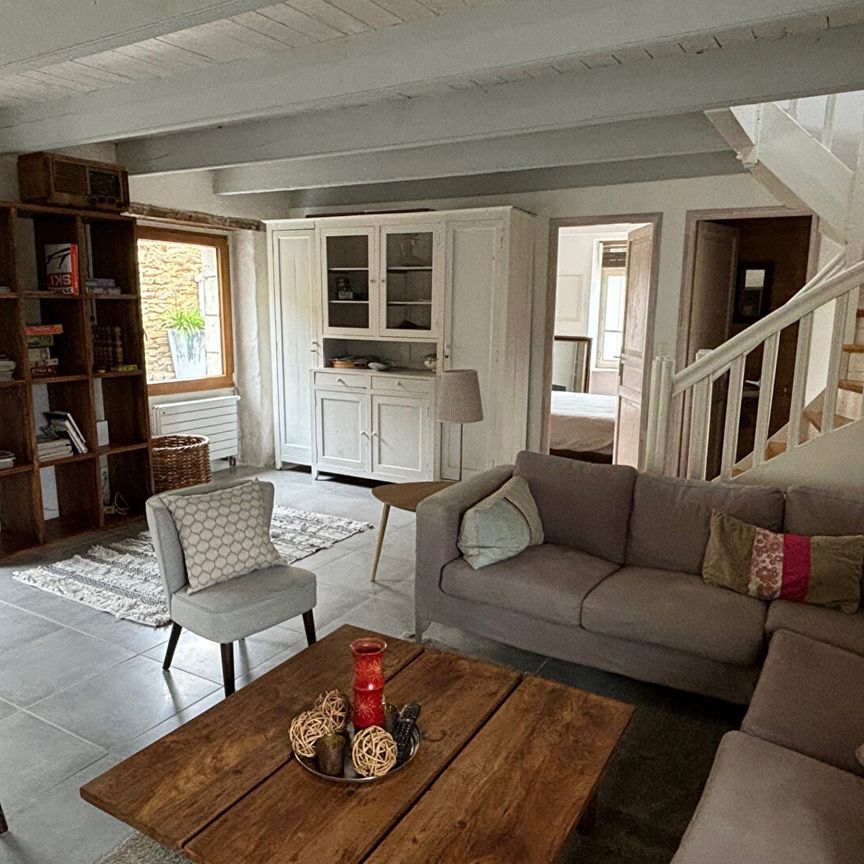 Location Maison 6 pièces 131m² - Photo 1