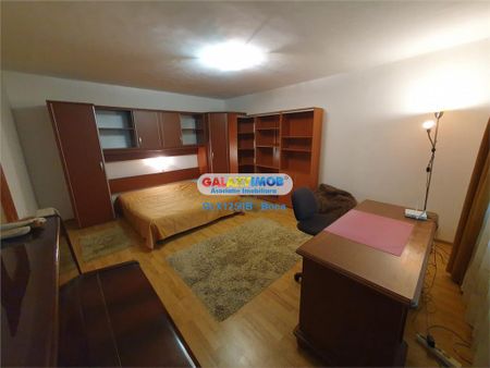 GARSONIERA DECOMANDATA - DECEBA - Fotografie 3