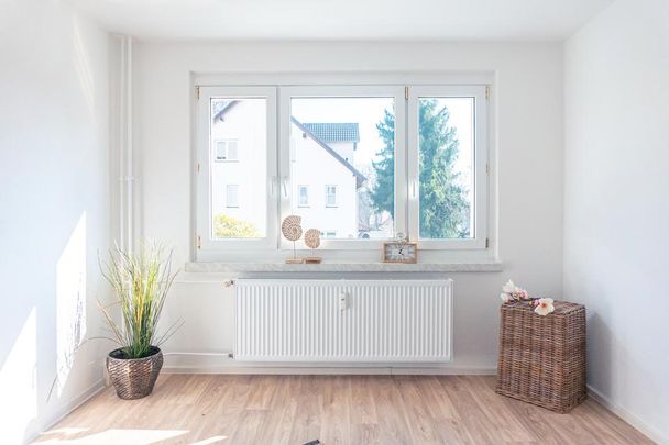 Helle 2-Raum-Wohnung mit Balkon - Photo 1