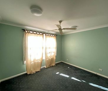 Comfy home & granny flat - Photo 3
