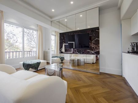 Excellent 4 Bedroom apartment for rent in Castellana, Madrid - Photo 5