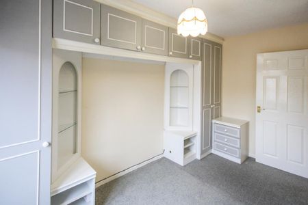 2 bedroom flat to rent - Photo 4