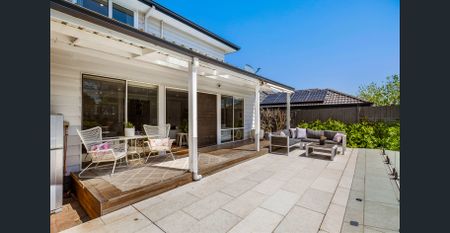 Flexible Five-Bedroom Family Living with Pool + Two Separate Studies - Photo 3