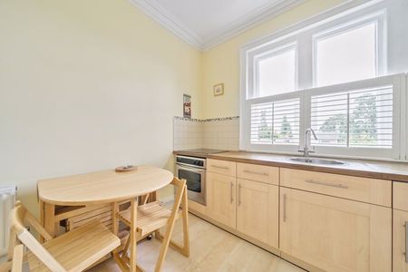 Frith Hill House, Upper Manor Road, Godalming, Surrey, GU7 - Photo 4